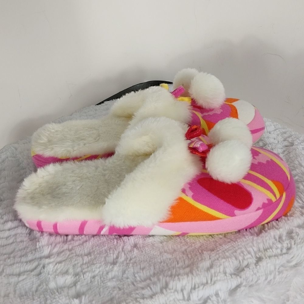 Victoria's Secret Faux Fur Slippers - Picture 5 of 6